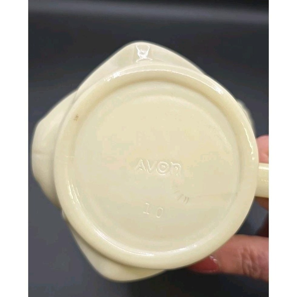Vintage 80's Avon Face Mug "Casey at the Bat" White Milk Glass/Custard Glass - Picture 5 of 7